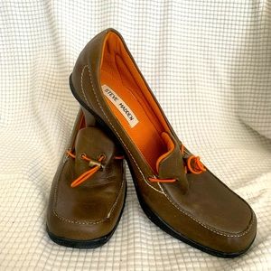 Steve Madden SM Brand Size 7 1/2 Orange and Brown Heeled Loafer